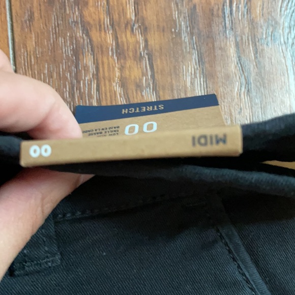 Brand New With Tags American Eagle Black Shorts - Picture 7 of 12